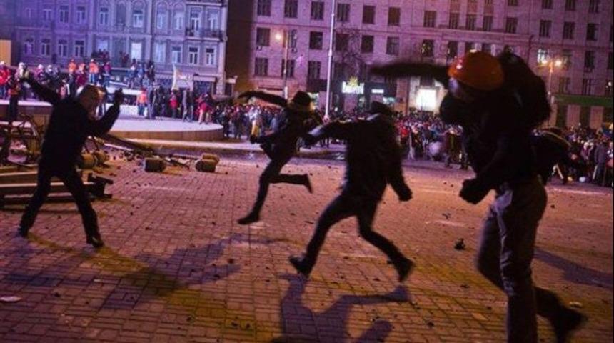 Kiev'de ortalık karıştı