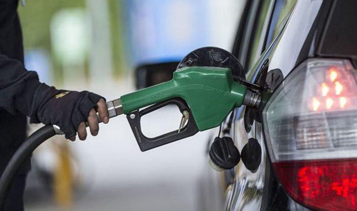 Benzin ve motorine indirim geldi mi? Petrol fiyatları düşüşte! Benzin ve motorin fiyatları ne kadar oldu? İşte akaryakıt fiyatlarında son durum!
