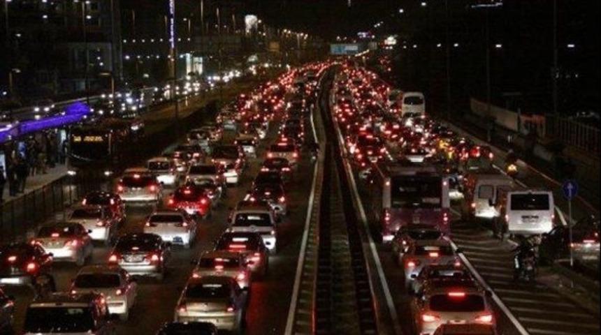 İstanbul'da pazar gecesi trafiği