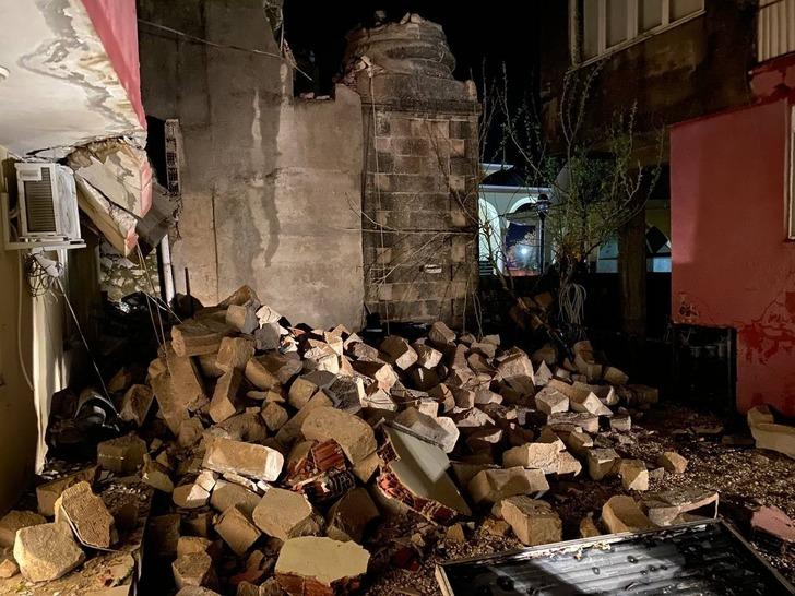 "Bu yaşıma kadar böyle bir şey görmedim" Mahalle gece yarısı bir anda savaş alanına döndü! İşte nedeni... G2