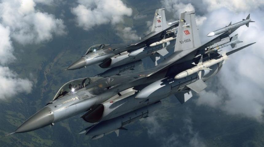 Yunanistan’dan dört F-16’lı taciz