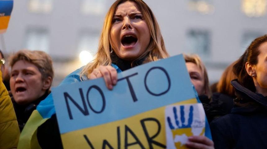 Rusya'nın Ukrayna'yı işgali: Moskova'ya siber savaş a&ccedil;an 'teknoloji ordusu' nedir, kimlerden oluşuyor?