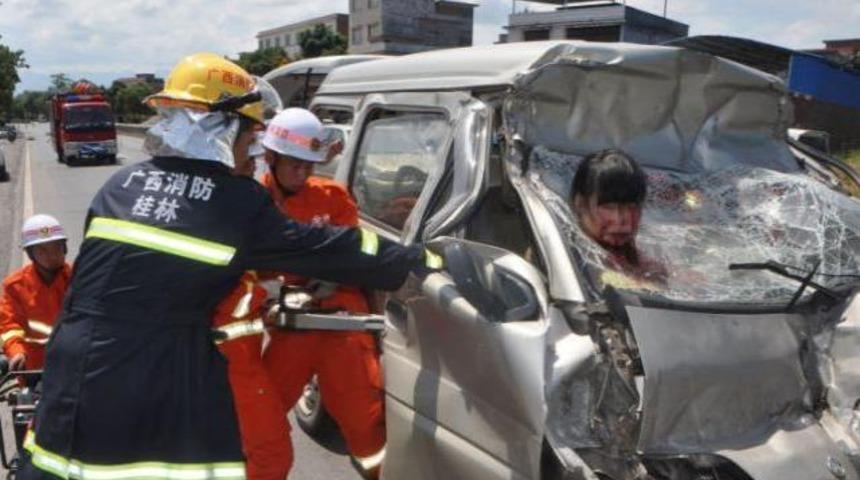 B&ouml;yle kaza g&ouml;rmediniz ama o hayatta