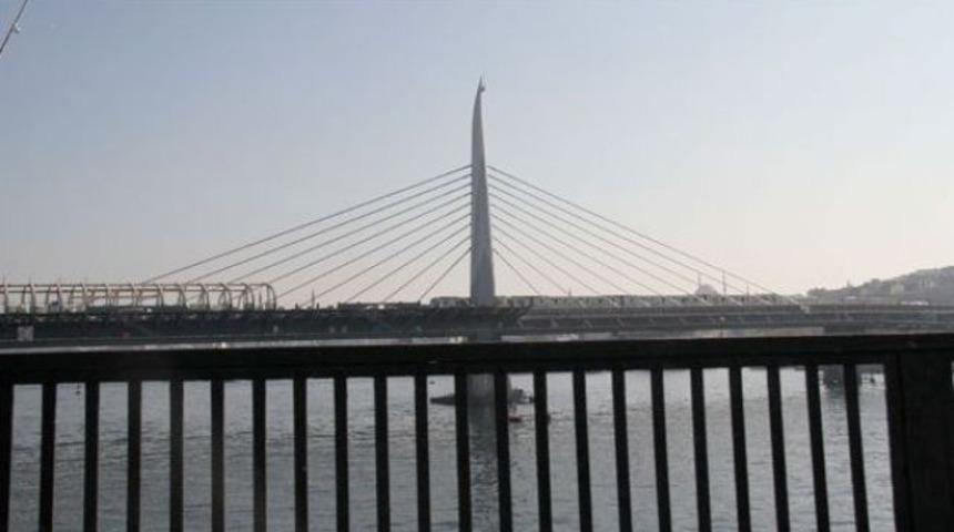 Hali&ccedil; Metro K&ouml;pr&uuml;s&uuml;'nde test s&uuml;r&uuml;ş&uuml; başladı