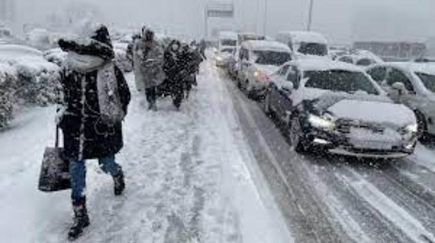 İstanbul'a kar mı geliyor? Meteoroloji'den kar uyarısı geldi! İstanbul'da ne zaman kar yağacak?
