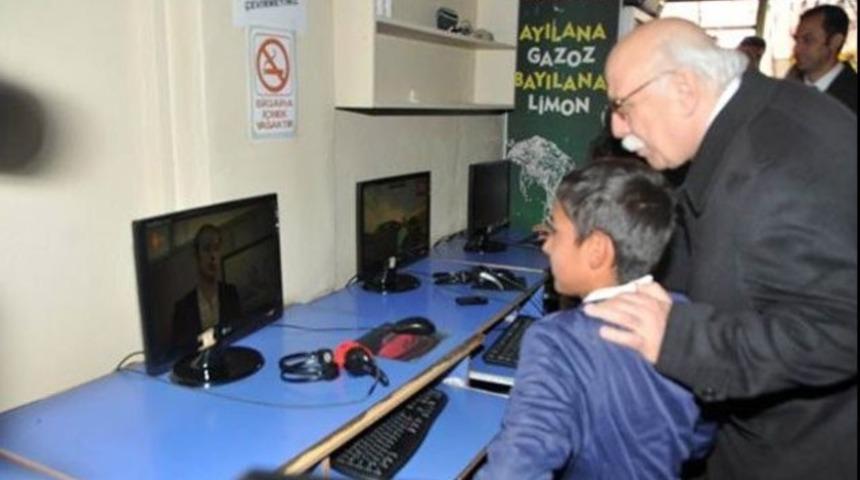 Milli Eğitim Bakanı Nabi Avcı: "Milli Eğitim Bakanı'na s&ouml;ylenecek laf mı bu"