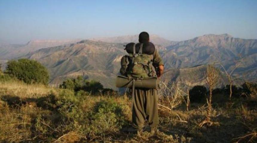 PKK yol kesip 3 kişiyi ka&ccedil;ırdı