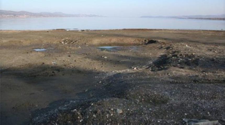 Sapanca G&ouml;l&uuml;'n&uuml;n &ouml;l&uuml;m&uuml;ne 50 santimetre kaldı