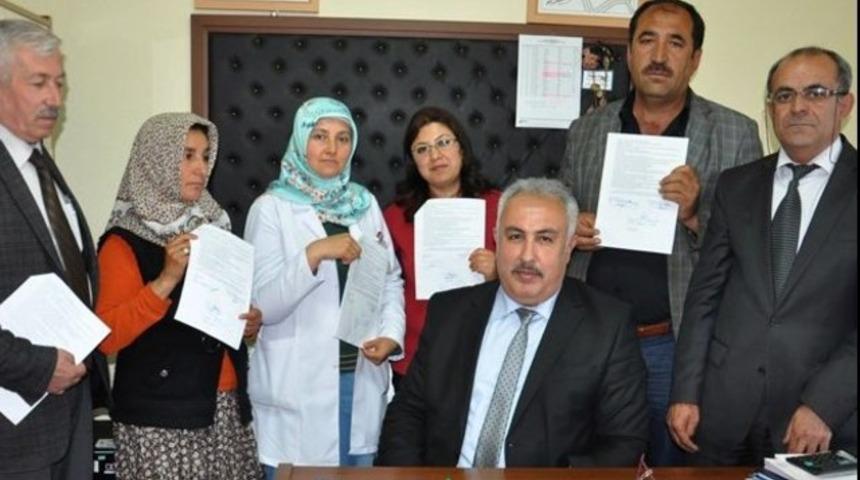 Velilere 'namus ve şeref' s&ouml;zleşmesi