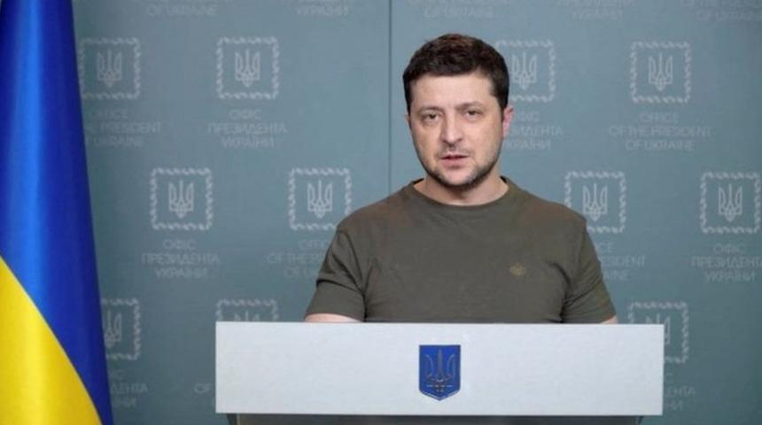 Rusya'nın Ukrayna'yı işgali: Kiev'e yönelen dev Rus konvoyunun durduğu bildiriliyor, Ukrayna lideri Zelenskiy 'Rusya yıkımın bedelini ödeyecek' dedi