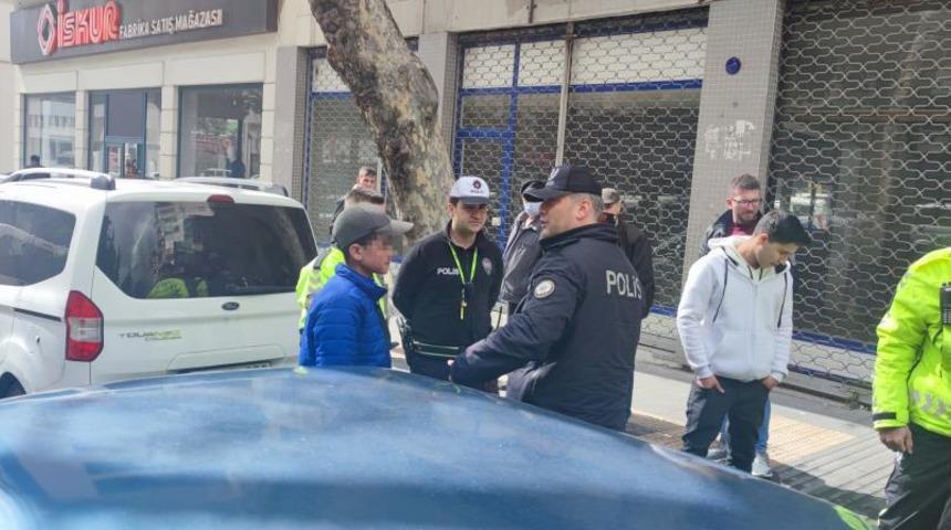 Kızlarla gezmek için babasının arabasını kaçırdı, ortalığı birbirine kattı