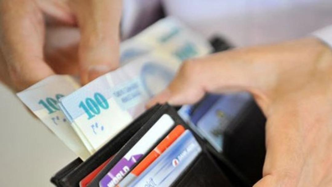İşinden istifa edene 10 ay maaş!