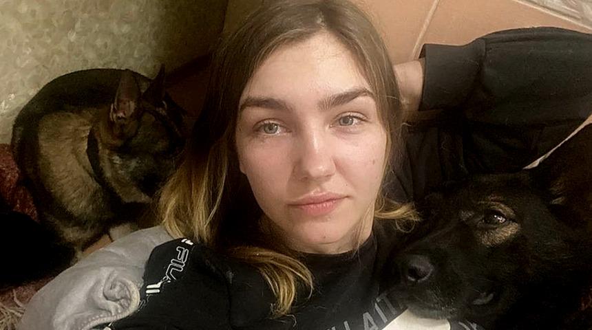 Rusya'nın Ukrayna'yı işgali: ‘Yaşadığım kent bombalanıyor ama Moskova'da yaşayan annem bana inanmıyor’