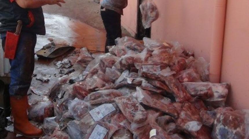 Hastalıklı etleri çalıp sattılar