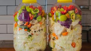 Turşuyu böyle yerseniz olacaklara inanamazsınız! Kansere karşı koruyor, kabızlığı önlüyor...