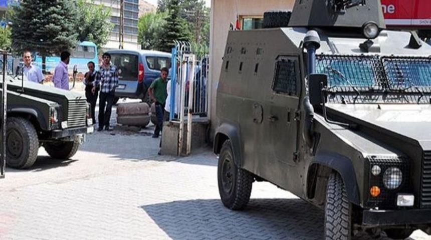 Şemdinli'de patlama!.. 1 &ouml;l&uuml;, 1 yaralı!