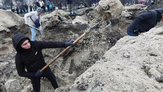 Son dakika: Kiev sokak direnişine hazırlanıyor! Barikatlar kurulup, molotoflar hazırlanıyor