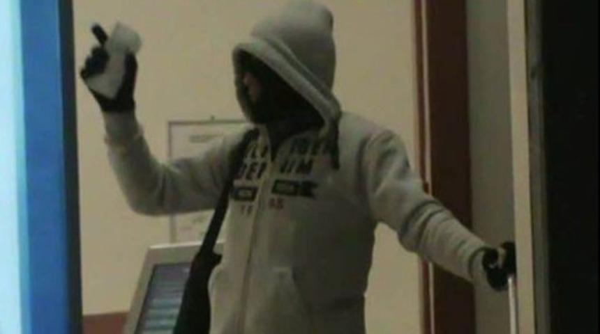 Öğretmen banka soymaya çalışırken yakalandı