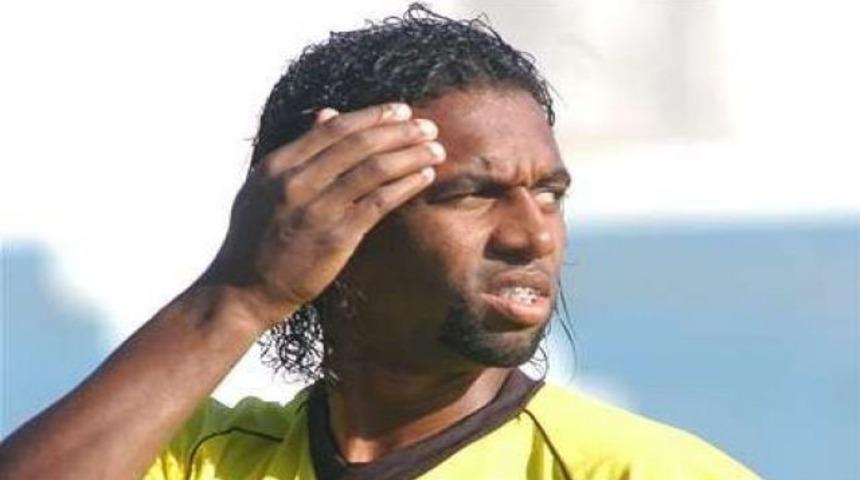 Eski futbolcu başı kesilerek öldürüldü