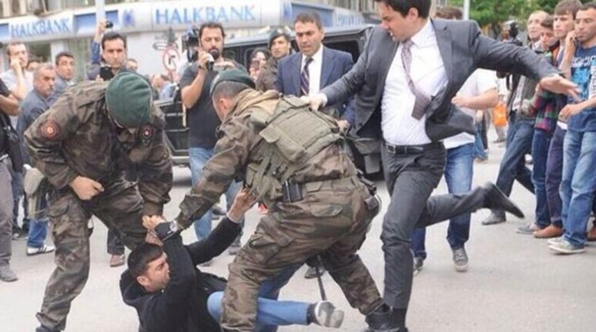 'Tekme'ye rapor veren o doktor konuştu: Baba sen sahteci misin?