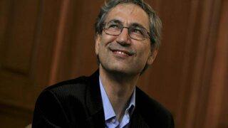 Orhan Pamuk: Dürüst olanın hükümeti eleştirmemesi olanaksız