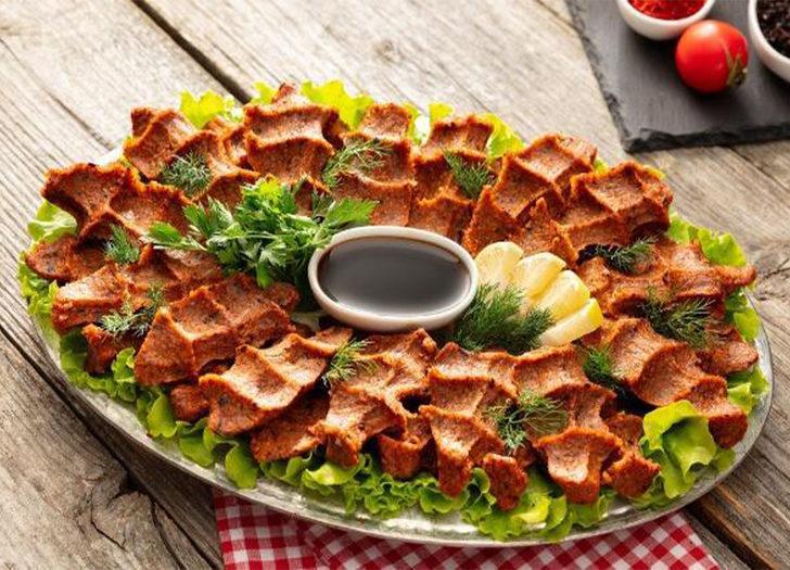 Yok böyle bir lezzet! Ağızları sulandıran tarif: Çiğ köfte nasıl yapılır? Çiğ köfte malzemeleri nelerdir? İşte çiğ köfte yapmanın püf noktaları... G4