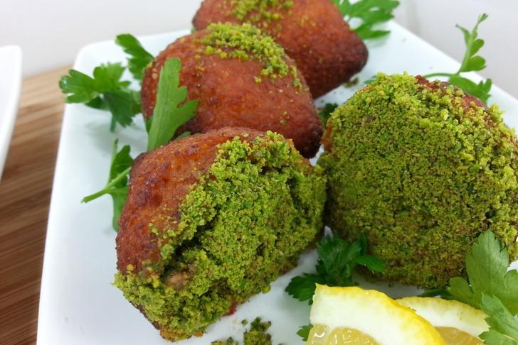 Yöresel tat arayanlar sakın kaçırmasın! İştah kabartan Oruk içli köfte nasıl yapılır? Oruk içli köfte malzemeleri nelerdir? İşte oruk içli köfte yapmanın püf noktaları... G4