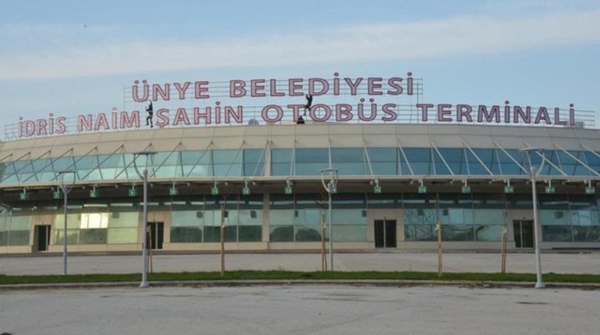 İdris Naim Şahin'in adı terminalden kaldırıldı