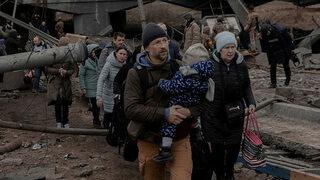 Son dakika: Kiev’de ölümden kaçış! Ruslar saldırdı yaşananlar yürek yaktı…