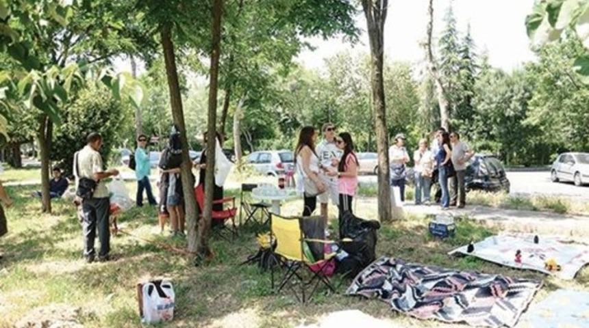 Ataköy'ün deprem toplanma alanı külliye oluyor