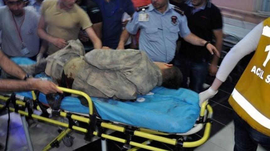 Asker, Suriye'den gelen kurşunla yaralandı