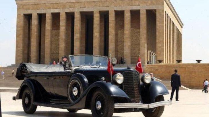 Atatürk'ün makam aracı törenle bakıma gönderildi