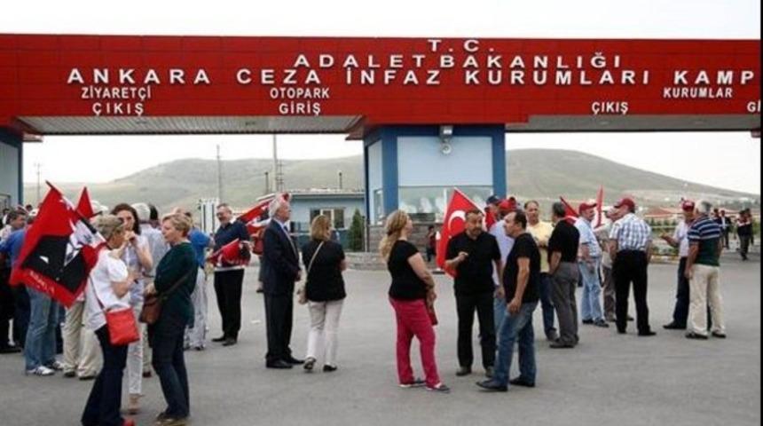 Emekli albay cezaevinde unutuldu