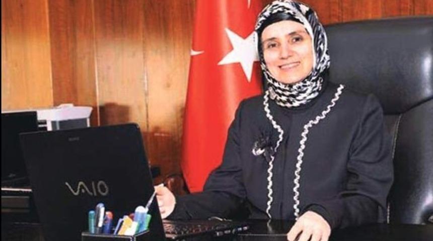 &Uuml;niversite y&ouml;netimine su&ccedil; duyurusu