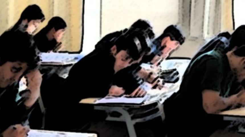 Ortaokulda erkek sınıfı