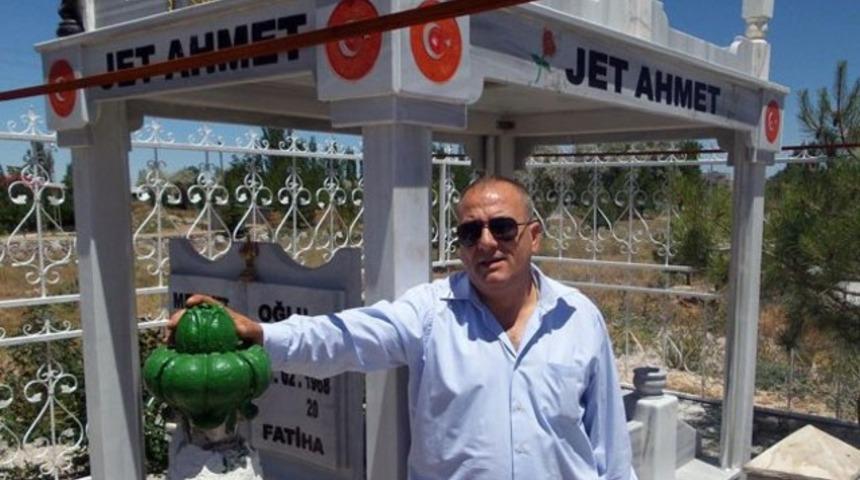 Boş mezar t&uuml;rbeye d&ouml;nd&uuml;