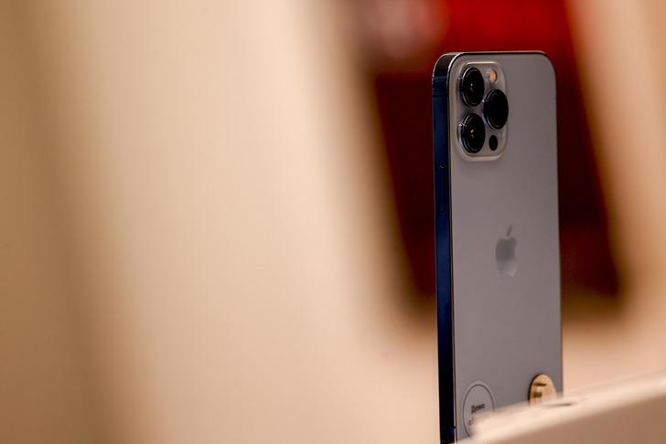 Apple, iPhone'dan şarj girişini tamamen kaldırabilir! Yoksa "Şarj girişsiz iPhone" mu geliyor?