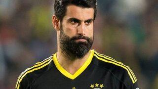 Volkan Demirel'in eşi Zeynep Sever Demirel sınırları zorladı! Amuda kalktığı pozunu paylaştı