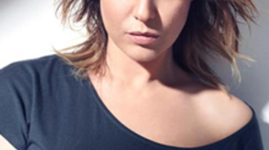 G&uuml;lben'e 800 Bin 'Tık Alkış'