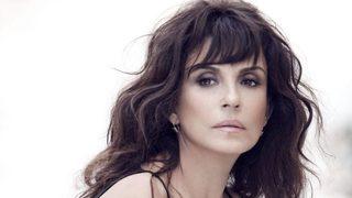 Ayşegül Aldinç kimdir?