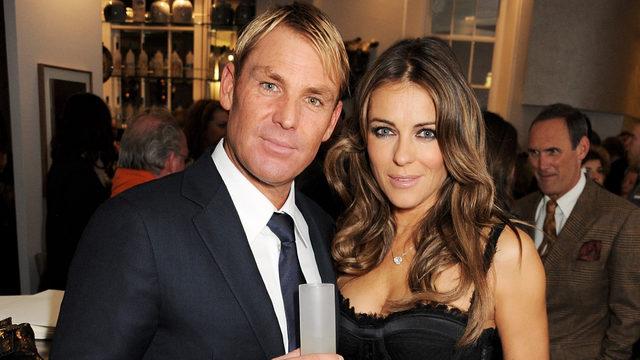 Elizabeth Hurley'nin eski aşkı Shane Warne kimdir? Nereli? Shane Warne ölüm sebebi nedir? Kaç yaşında hayatını kaybetti?