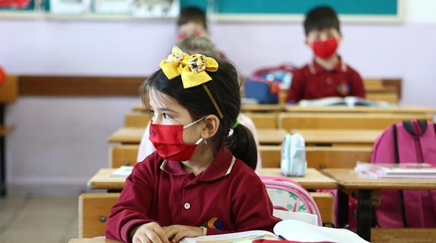 Son dakika: MEB koronavirüs rehberini güncelledi! O uygulamaya son verildi