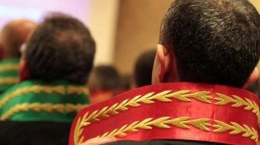 Üç savcı görevden alındı