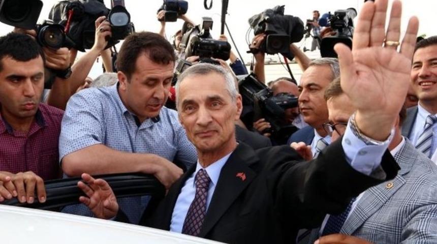 Engin Alan'dan yediği yemeklerin parası isteniyor