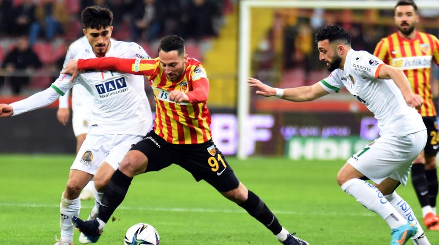 Alanyaspor, Kayserispor'u devirdi