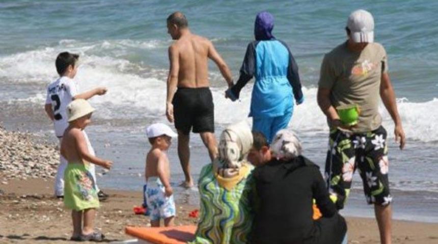 Müftü: Oruçlu kadın ve erkek aynı yerde giremez