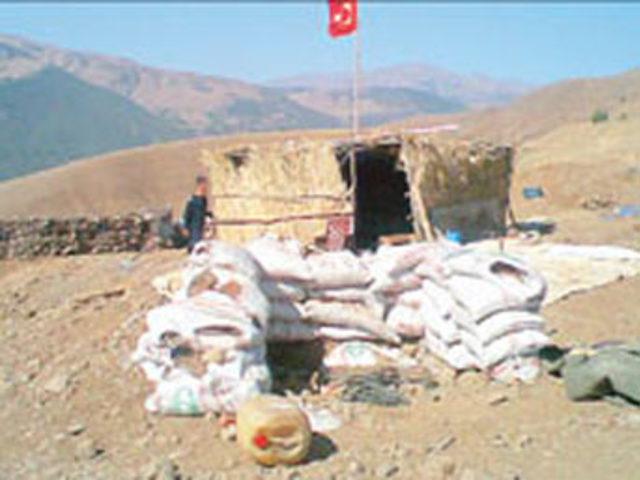 Sınır karakolunda şok eden görüntü! 1