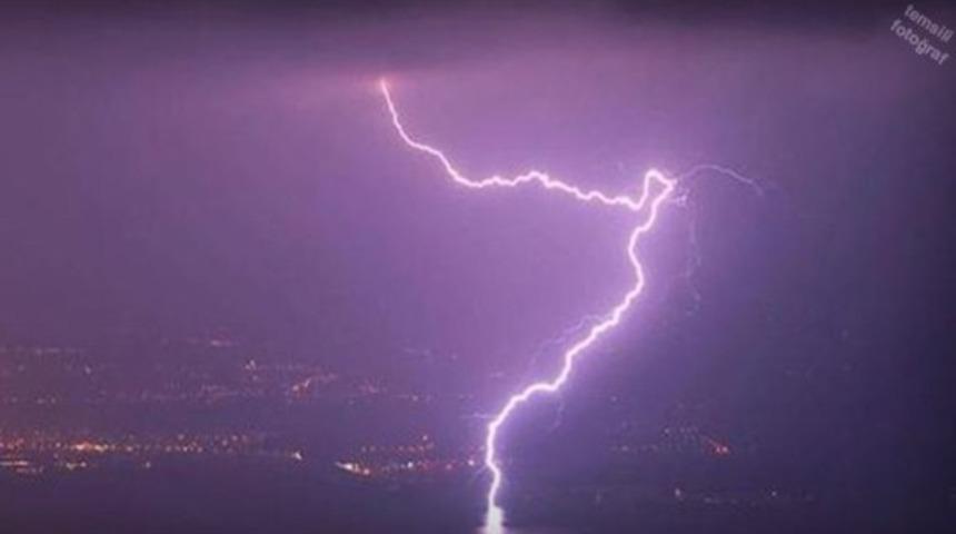 &Ouml;zel Harekat Daire Başkanlığı'na yıldırım d&uuml;şt&uuml;!