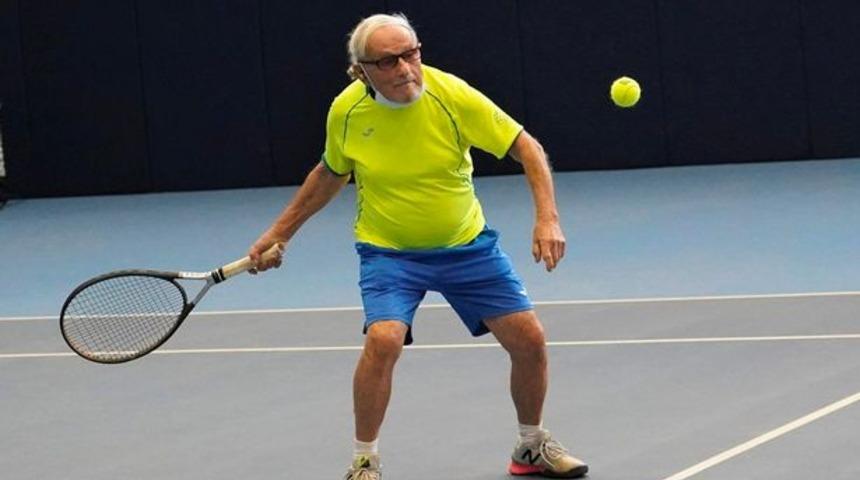 Dünyanın en yaşlı tenisçisi, savaşta ülkesini terk etmedi! Rus askerlerine meydan okudu: Kimseden korkmuyorum