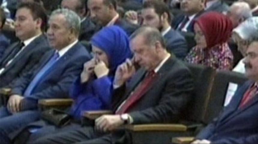 Emine Erdoğan gözyaşlarını tutamadı